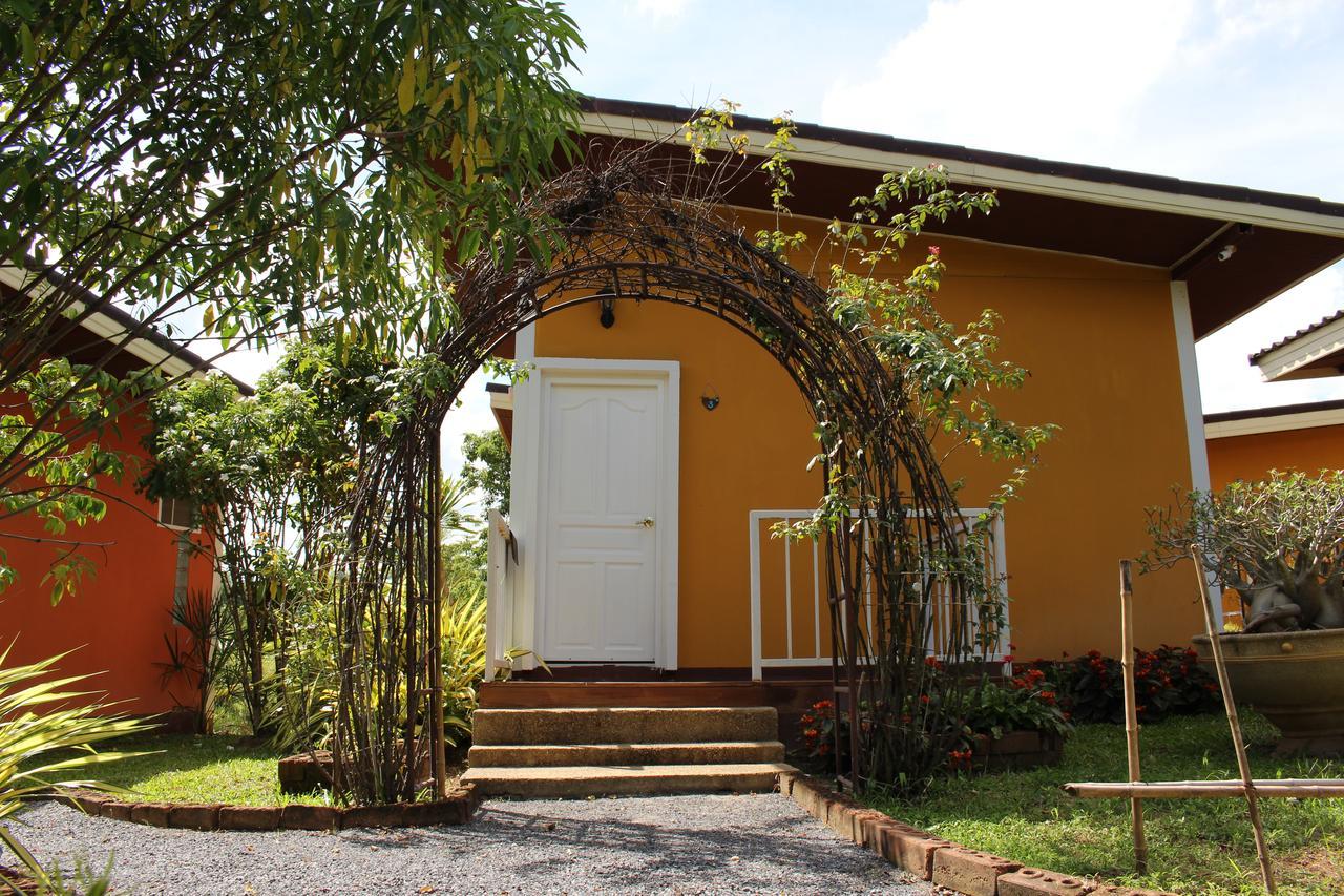 The Creek Villa Лоеи Екстериор снимка